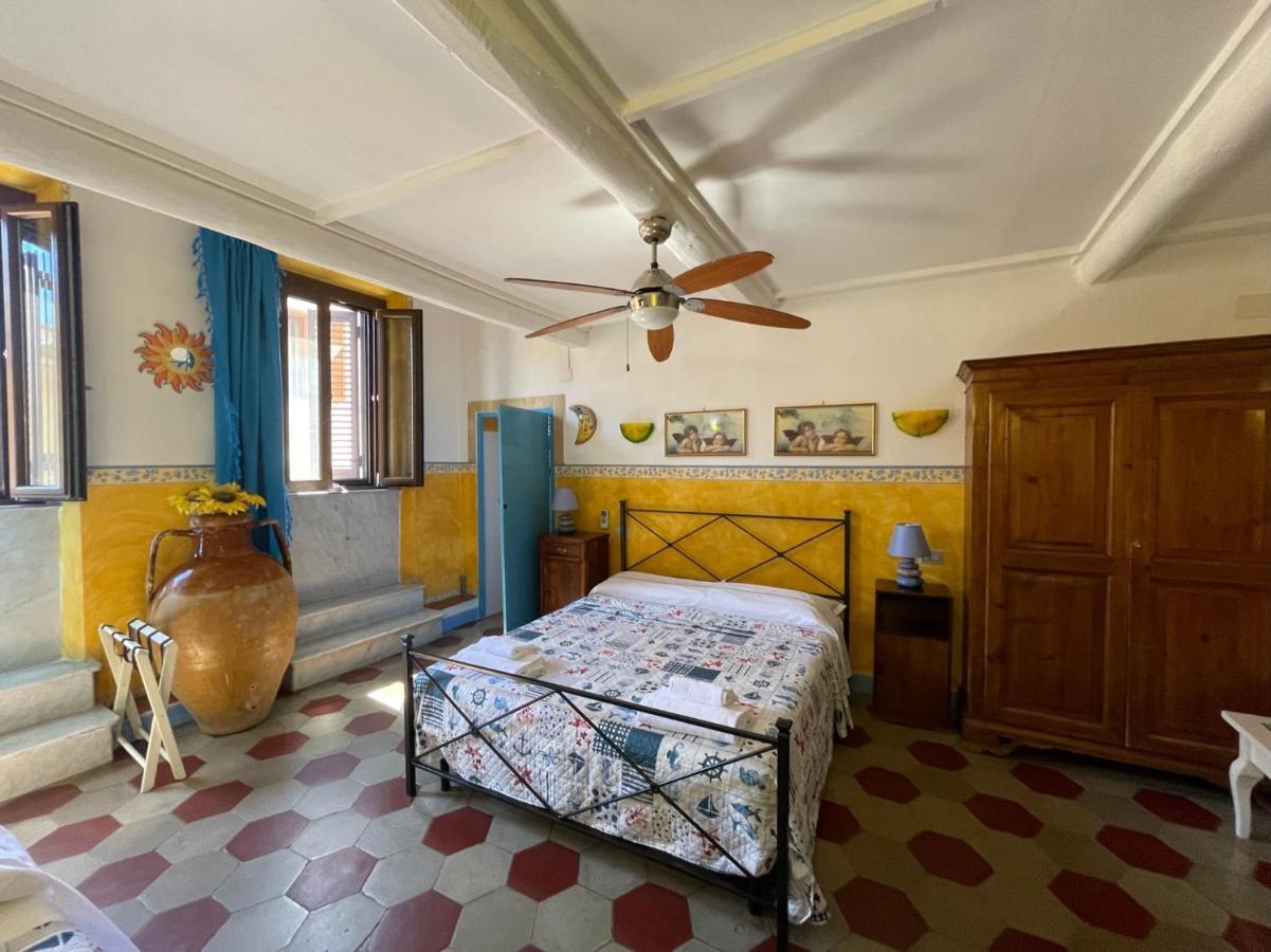 B&B Tony And Judy Orbetello Exterior foto